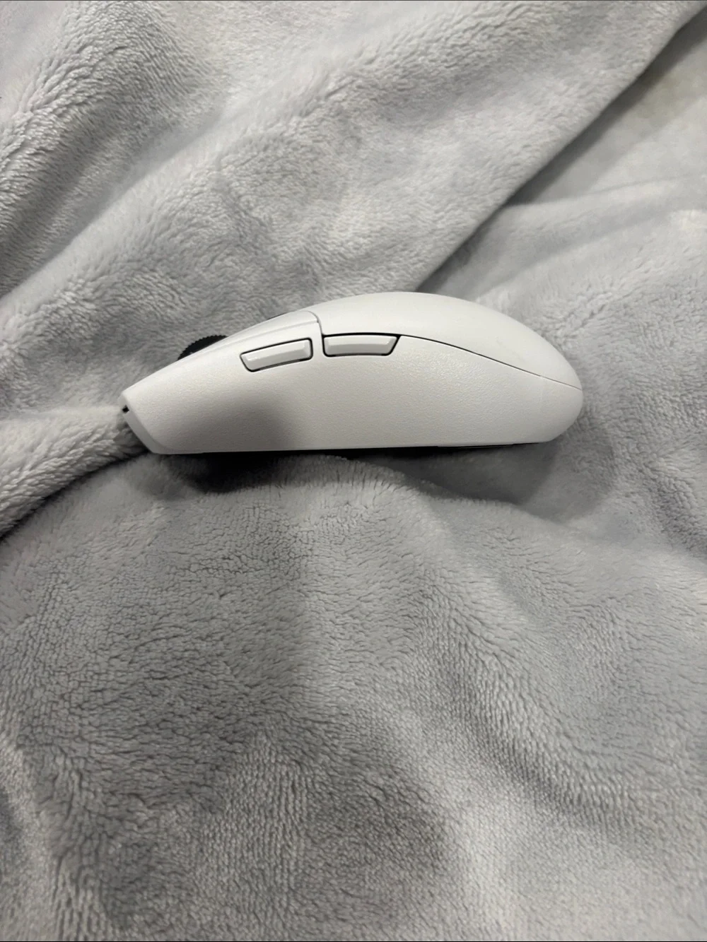 Logitech White Wireless Mouse with Black Scroll Accent